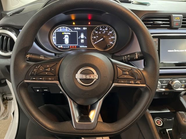 Used 2024 Nissan Versa SV FWD image 11