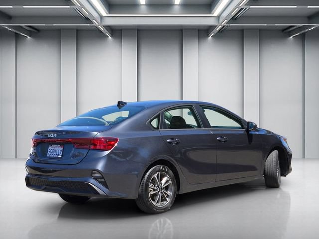 Certified 2023 Kia Forte LXS FWD image 4