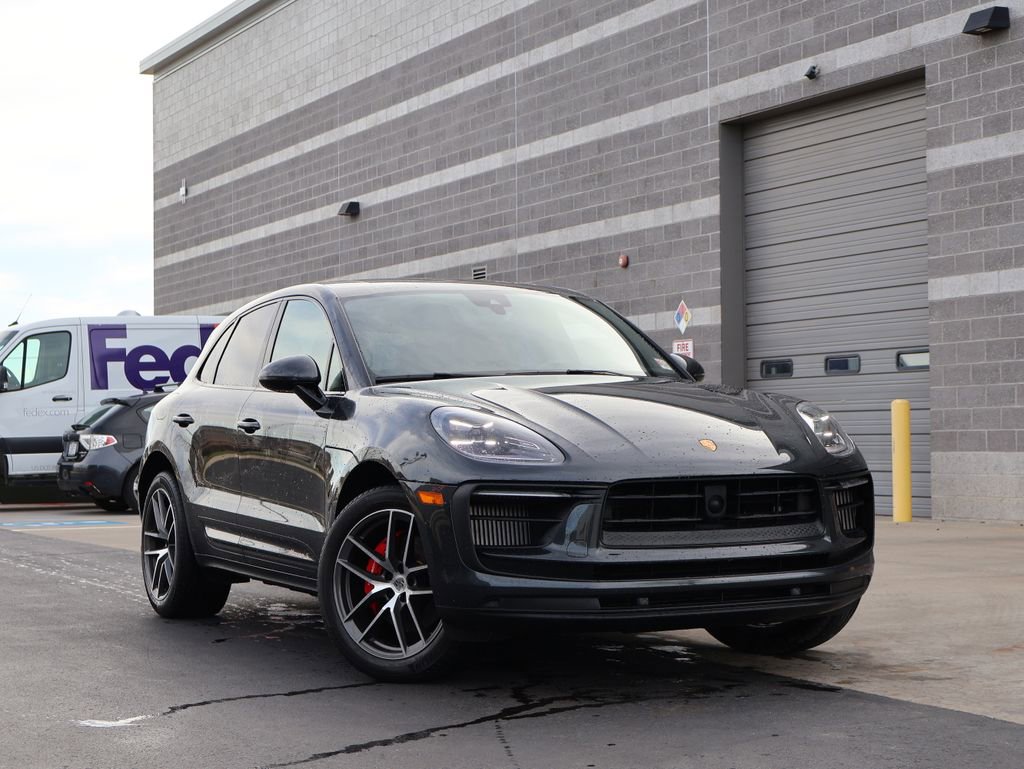 Used 2022 Porsche Macan S image 1