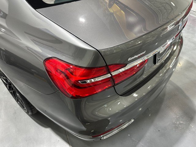 Used 2016 BMW 740i w/ Executive Package 2 RWD image 31