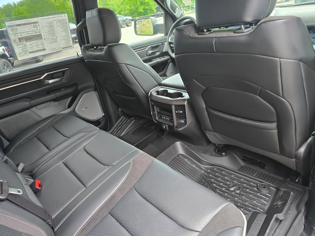 New 2026 RAM 1500 Laramie AWD/4WD image 26