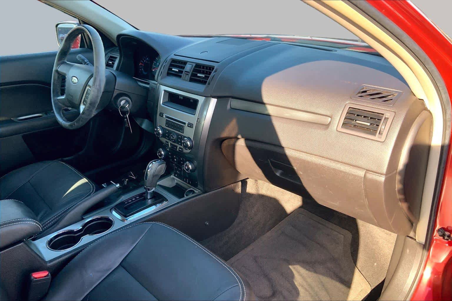 Used 2011 Ford Fusion SEL w/ 302A Rapid Spec Order Code FWD image 17