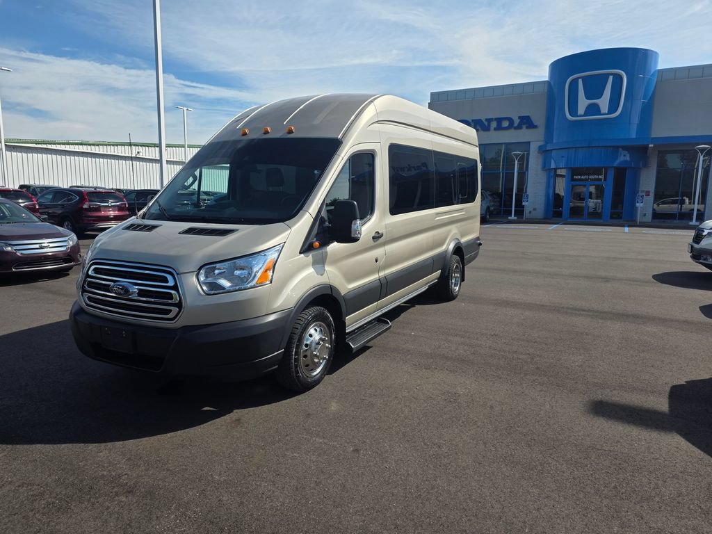Used 2017 Ford Transit 350 XLT RWD image 7