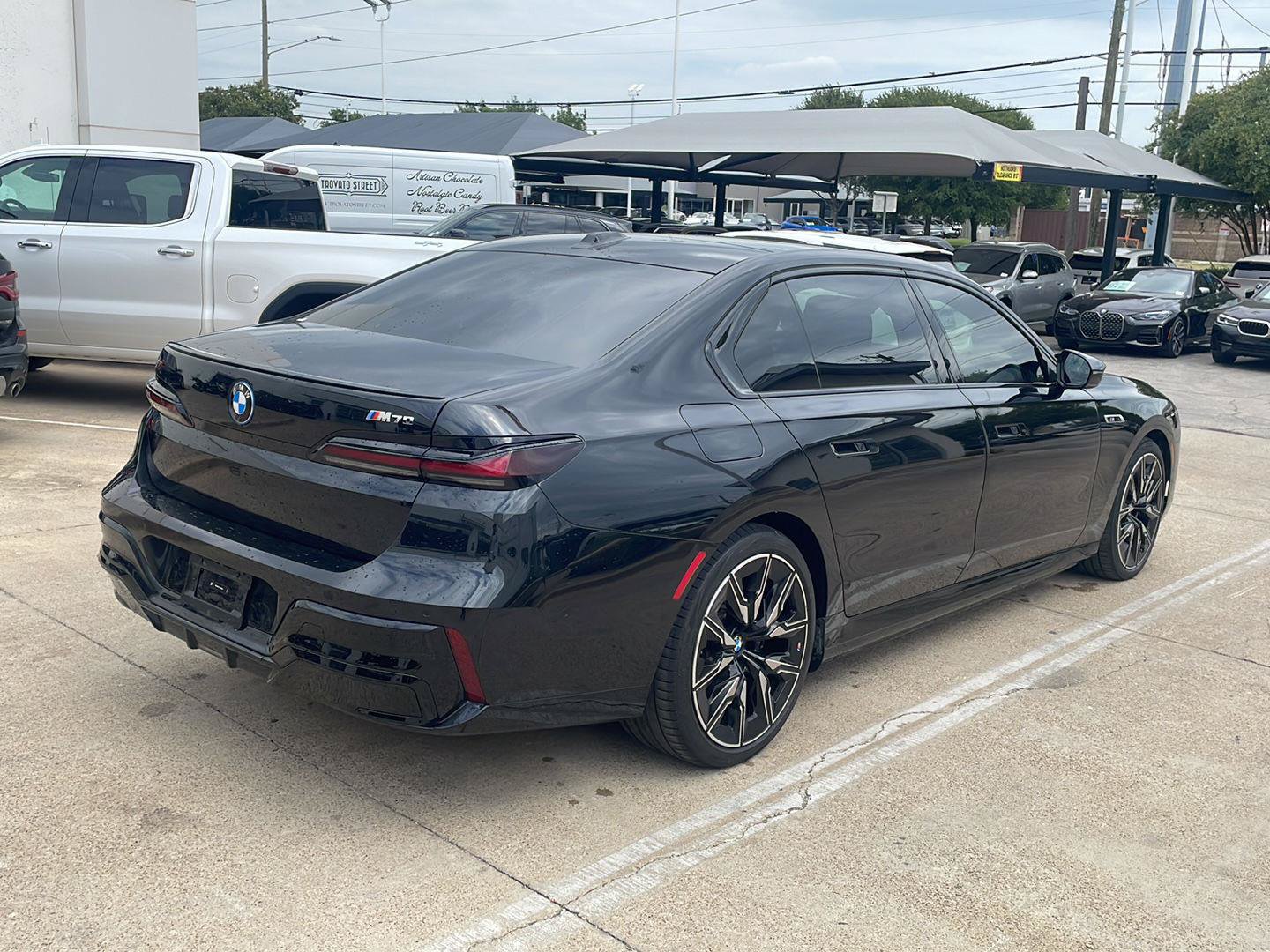 Used 2025 BMW i7 M70 AWD/4WD image 5