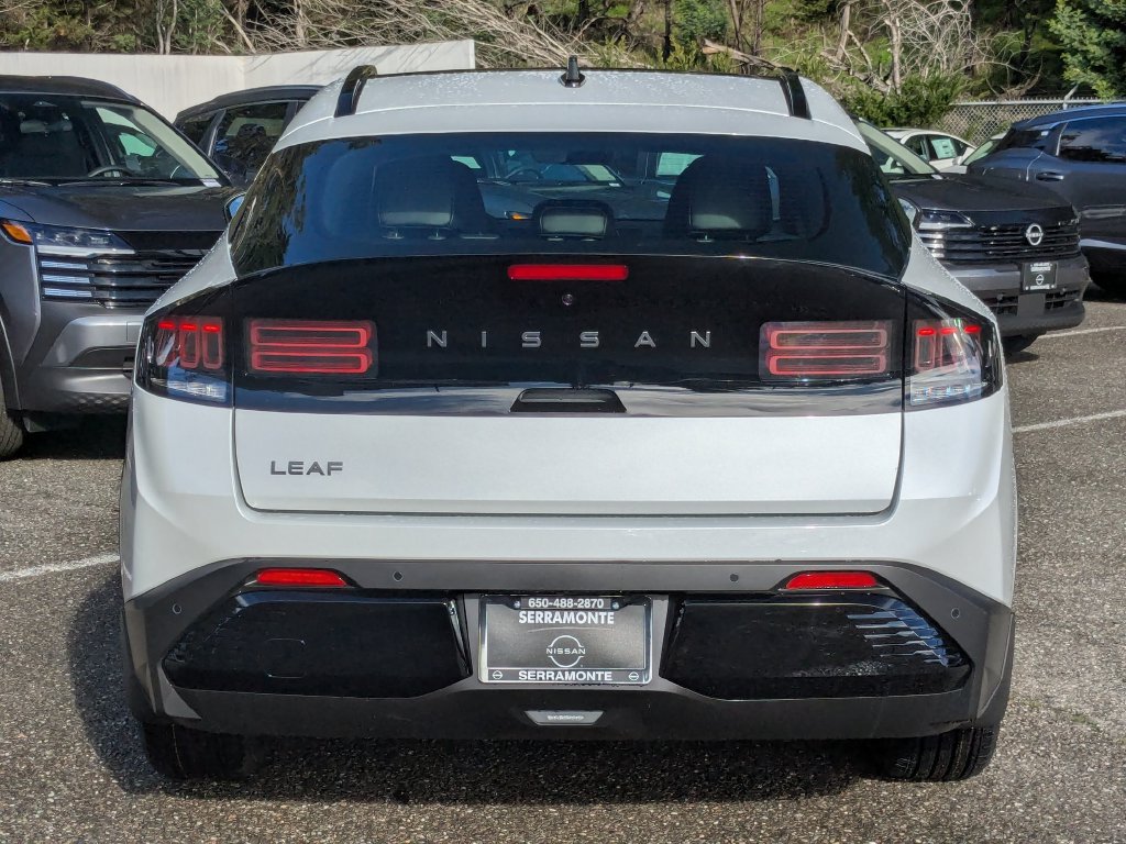 New 2026 Nissan Leaf Platinum+ w/ Cargo Package (Platinum+) FWD image 6