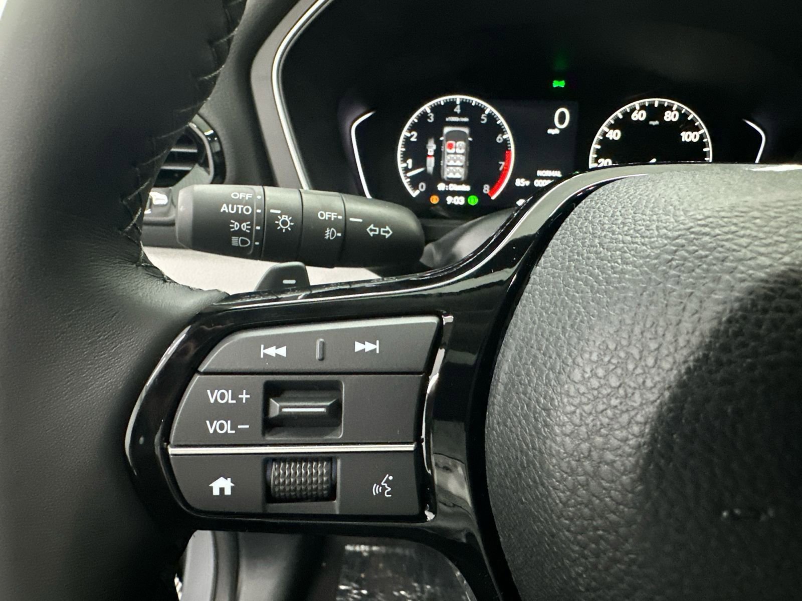 New 2025 Honda Pilot Touring image 27