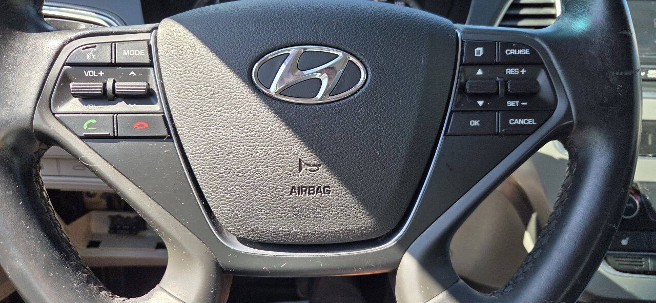 Used 2015 Hyundai Sonata Sport w/ Option Group 03 FWD image 18