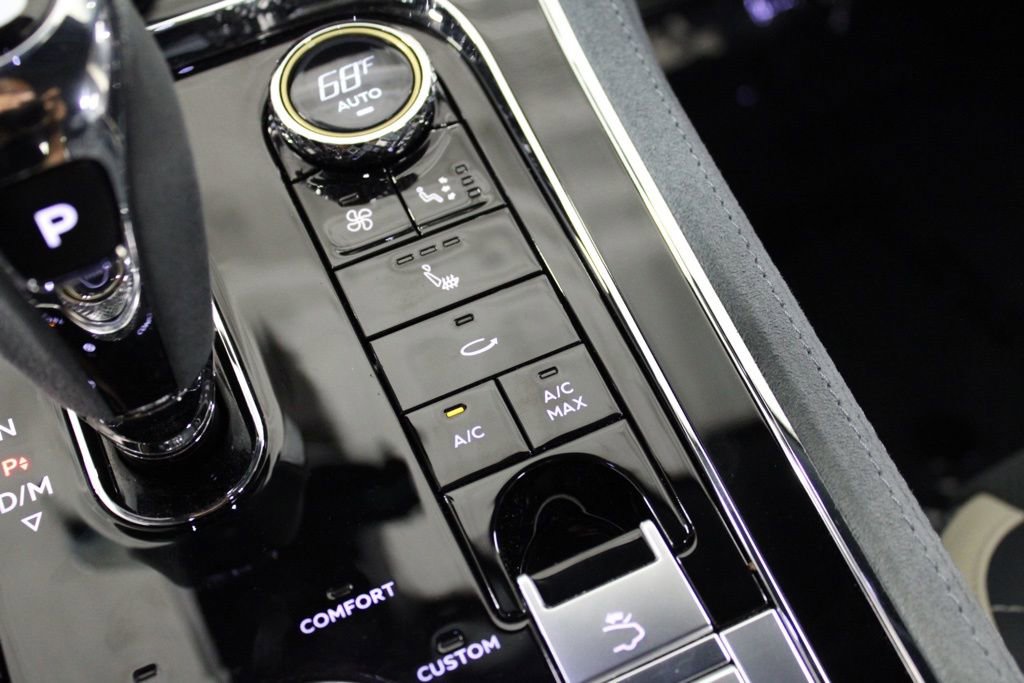 Used 2024 Bentley Continental GT Speed image 33