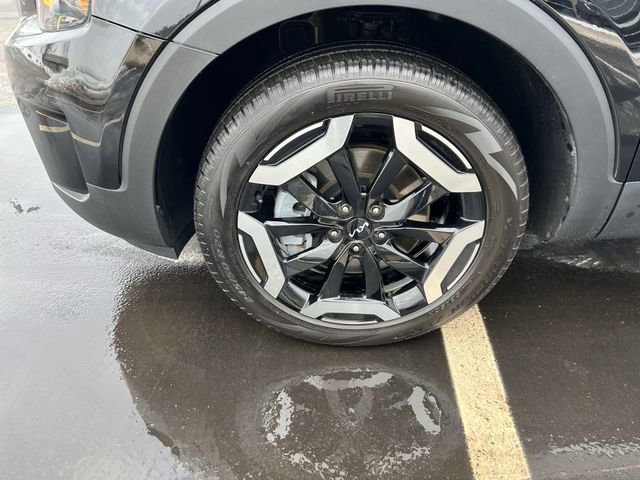 Used 2024 Kia Telluride S w/ S Sunroof Package image 8