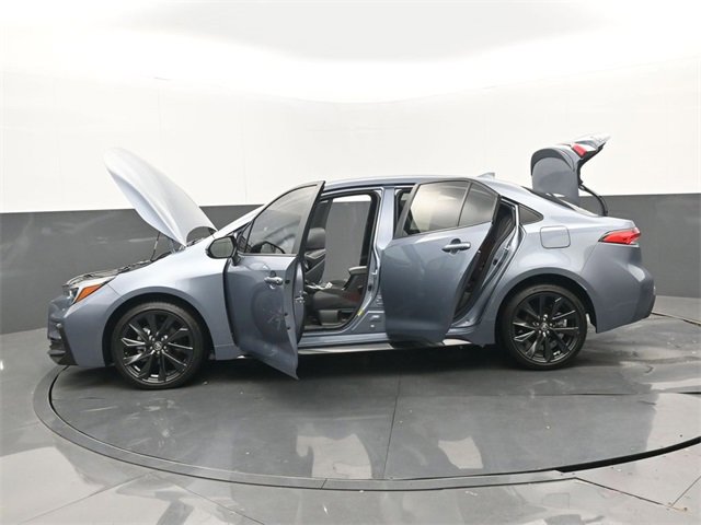 Used 2024 Toyota Corolla SE image 32