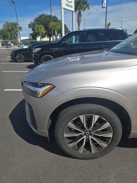 Used 2024 Volvo XC60 B5 Core w/ Climate Package AWD/4WD image 2
