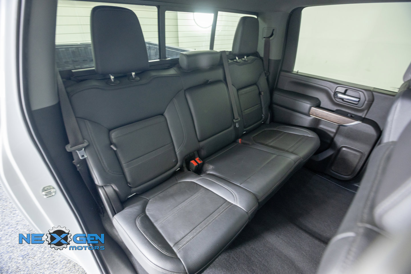 Used 2022 GMC Sierra 3500 Denali w/ Technology Package AWD/4WD image 42