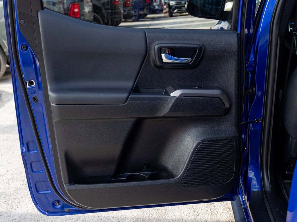 Used 2023 Toyota Tacoma TRD Off-Road w/ Technology Package image 14