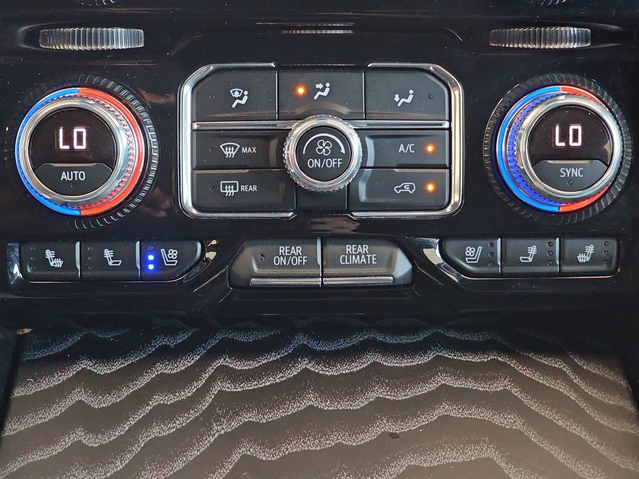 Certified 2023 GMC Yukon Denali AWD/4WD image 27