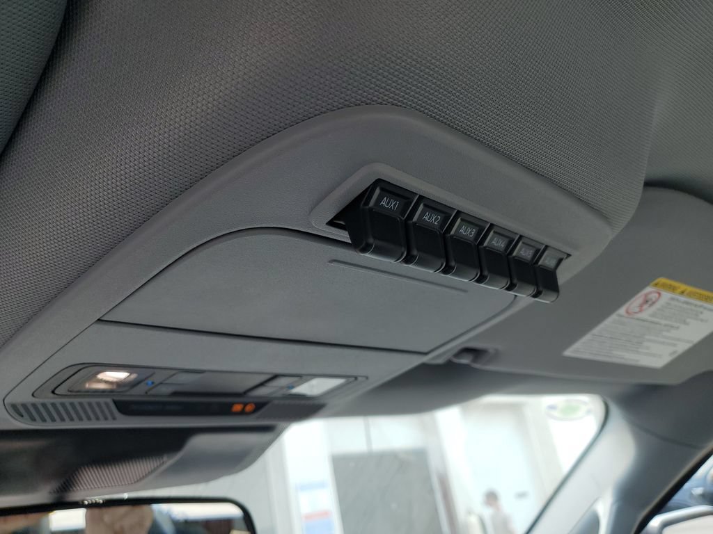 New 2026 Ford F550 2WD Regular Cab Super Duty image 28