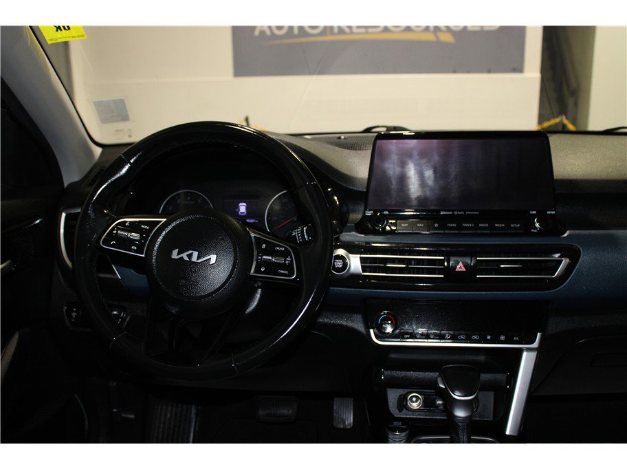 Used 2023 Kia Seltos Nightfall Edition image 15