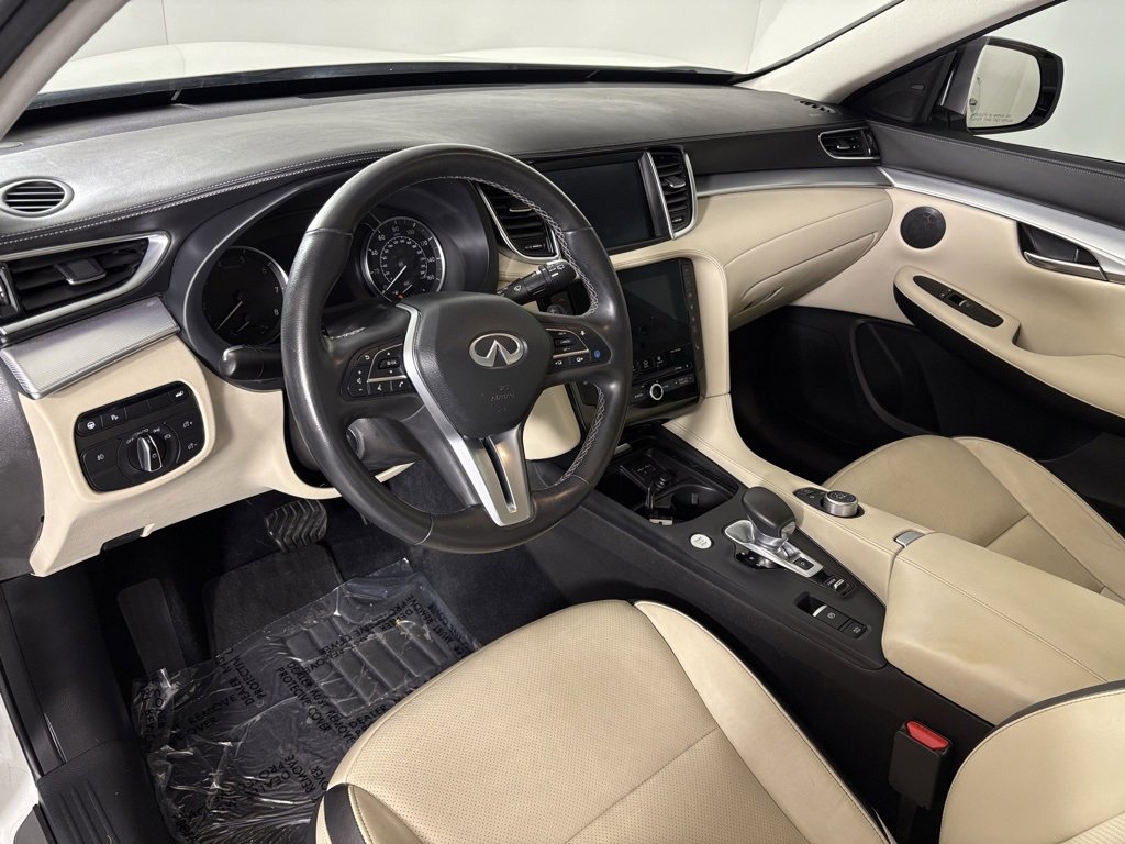 Used 2021 INFINITI QX50 Essential w/ Convenience Package image 15