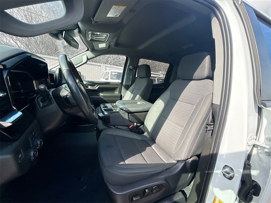 Used 2023 Chevrolet Silverado 1500 LT image 20