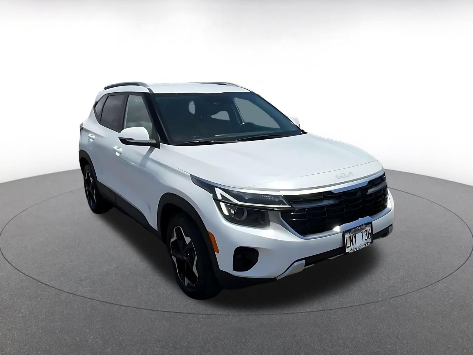Used 2025 Kia Seltos S FWD image 3