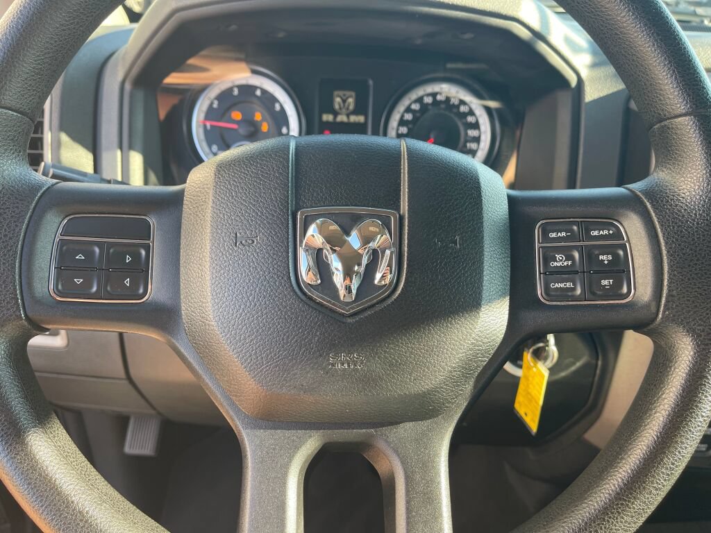 Used 2015 RAM 1500 Express AWD/4WD image 12
