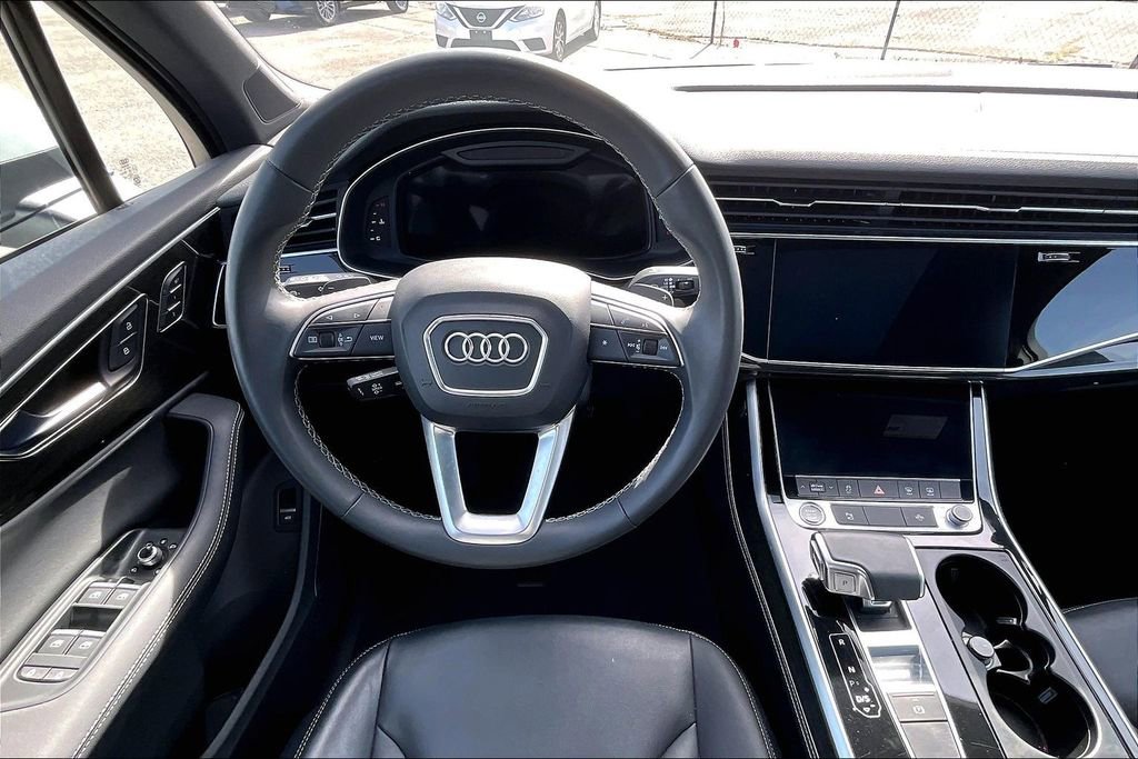 Used 2025 Audi Q7 3.0T Premium Plus AWD/4WD image 7