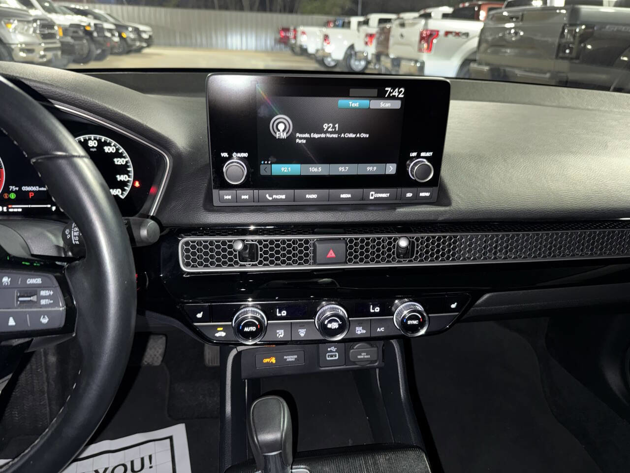 Used 2024 Honda Civic EX-L image 24