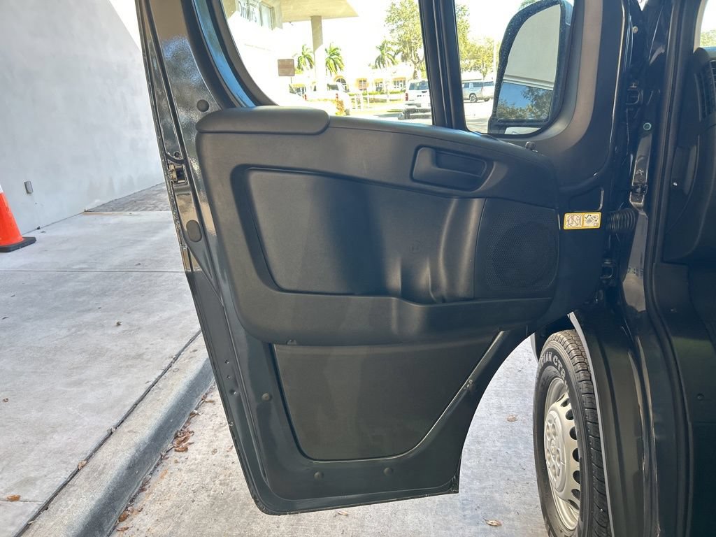 New 2026 RAM ProMaster 2500 w/ Premium Convenience Group FWD image 32