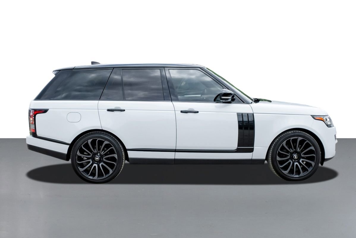 Used 2017 Land Rover Range Rover Supercharged image 5