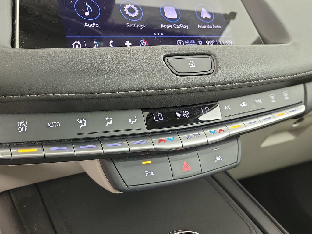 Used 2023 Cadillac XT4 Luxury w/ Driver Awareness Package FWD image 29