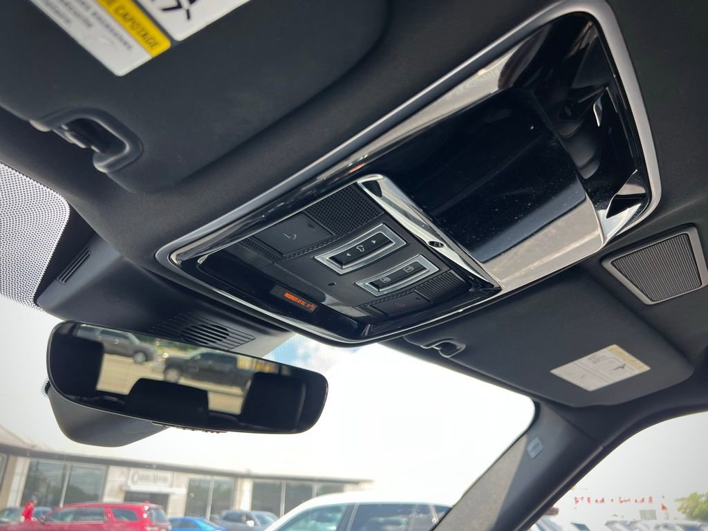 Used 2021 Land Rover Range Rover Westminster Edition image 43