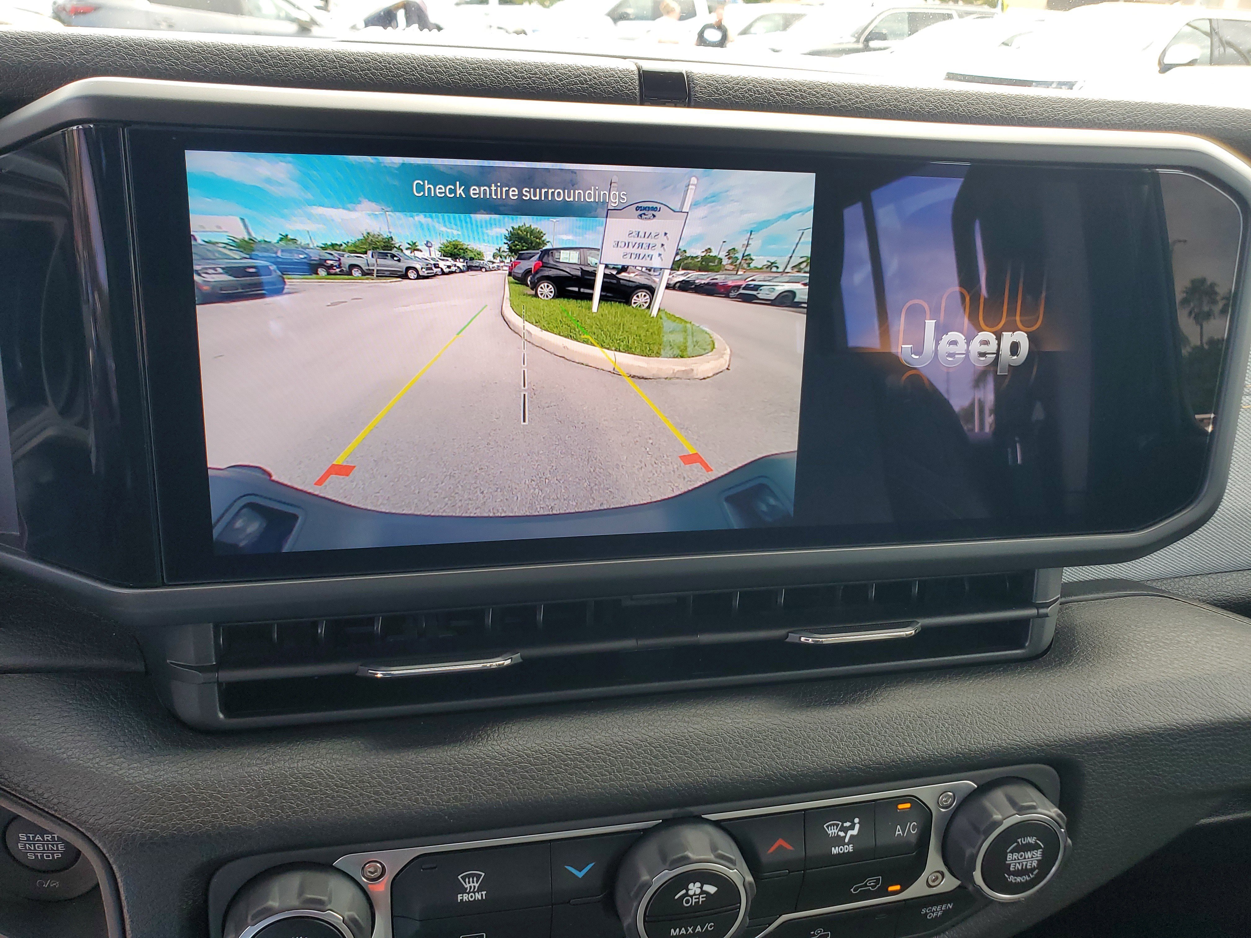 Used 2024 Jeep Gladiator Sport image 10