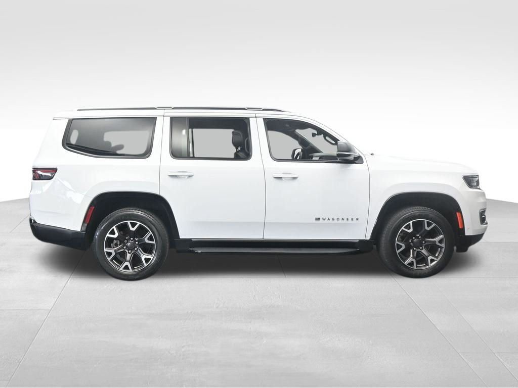 Used 2023 Jeep Wagoneer Series III w/ Preferred Equipment Group image 7