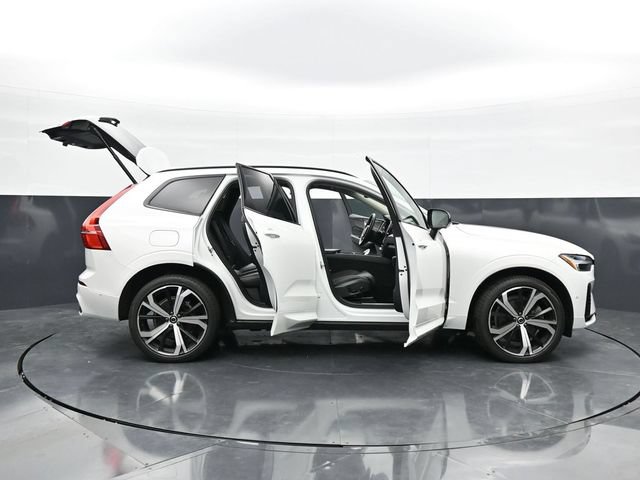 Used 2024 Volvo XC60 T8 Ultimate w/ Climate Package AWD/4WD image 45