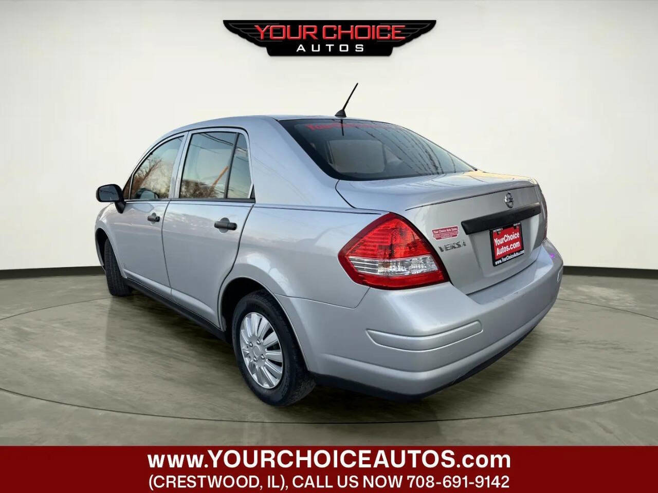 Used 2010 Nissan Versa Sedan image 3