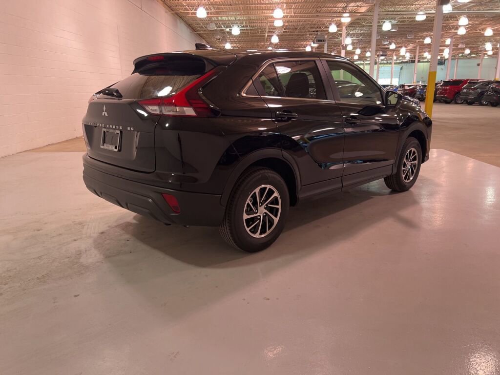 New 2026 Mitsubishi Eclipse Cross ES image 3