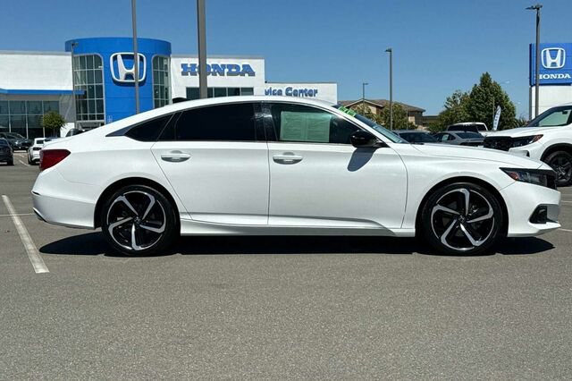 Used 2021 Honda Accord Sport image 3
