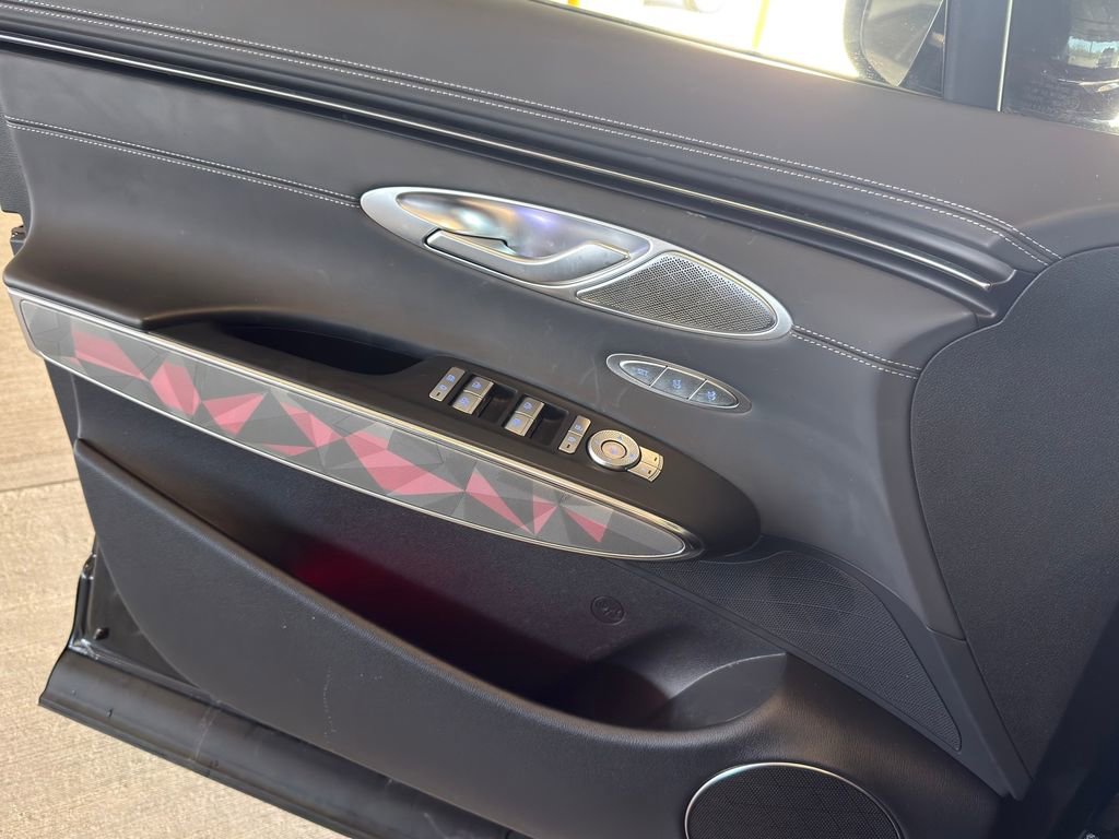 Used 2025 Genesis GV70 3.5T Sport w/ Sport Advanced Package image 24