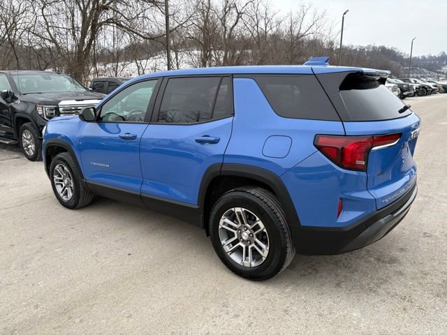 Used 2026 GMC Terrain Elevation image 3