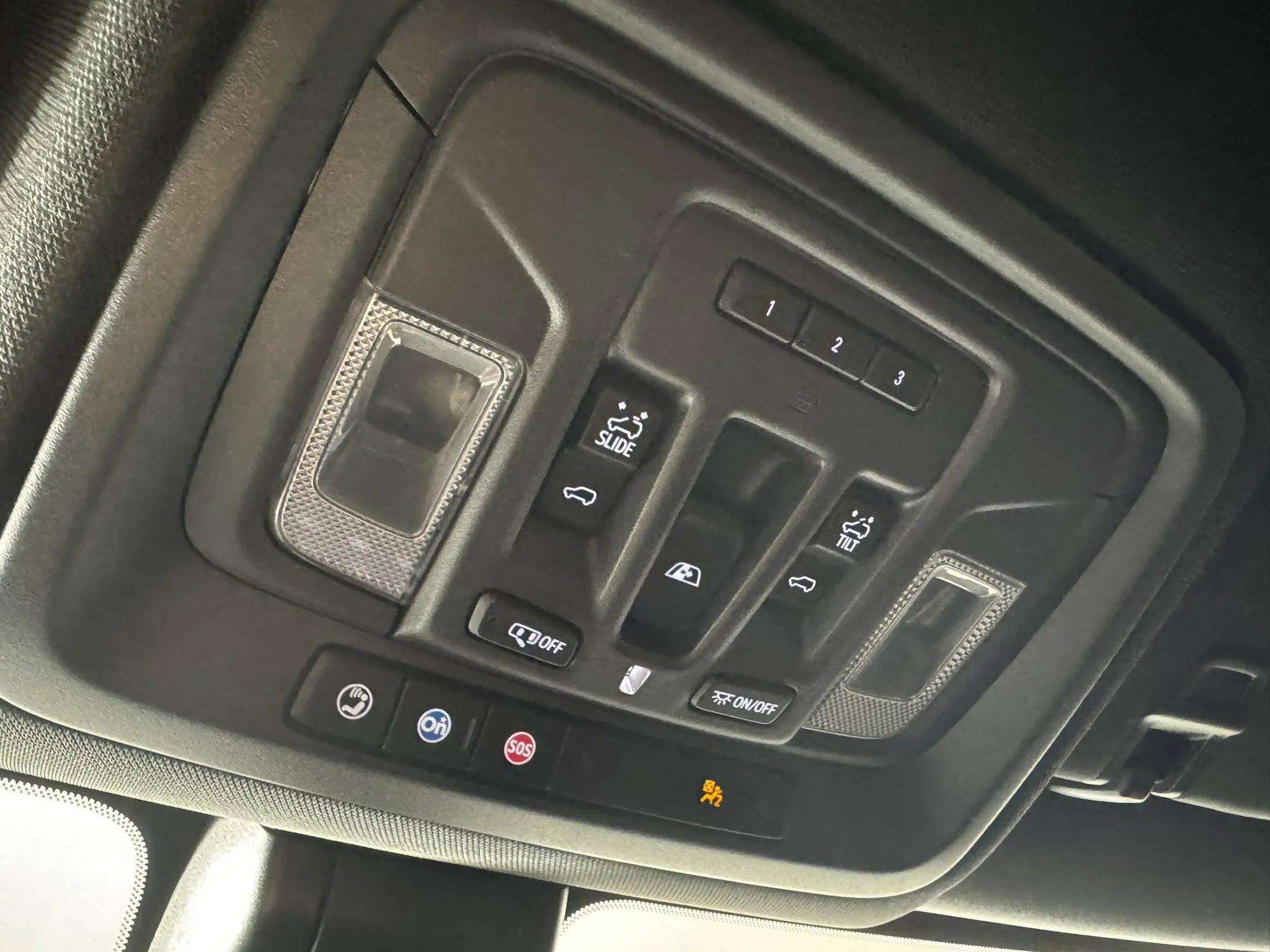 Used 2021 GMC Sierra 2500 AT4 w/ AT4 Premium Plus Package image 25