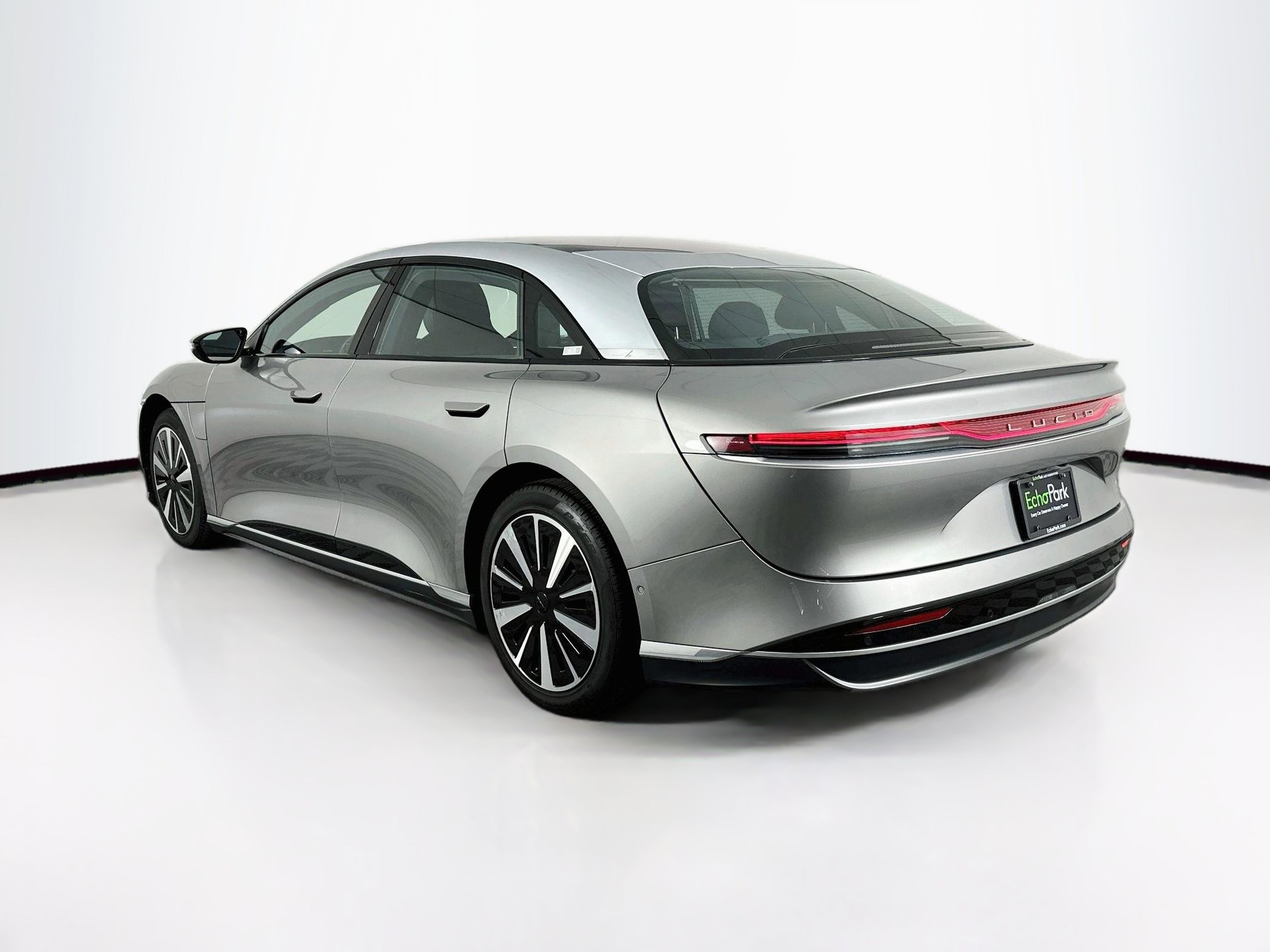 Used 2024 Lucid Air Touring AWD/4WD image 5