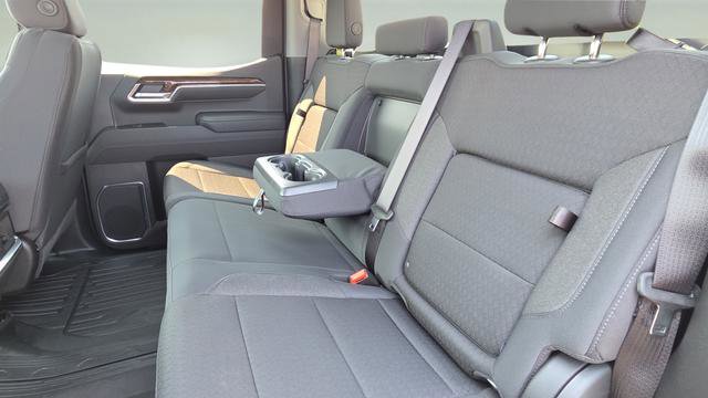 New 2026 GMC Sierra 1500 Elevation image 25
