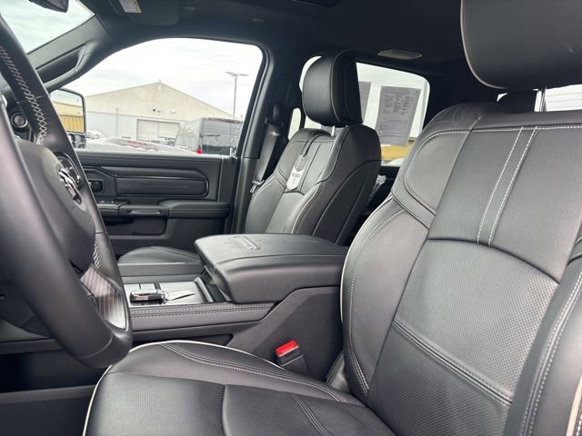 Used 2024 RAM 3500 Limited image 24