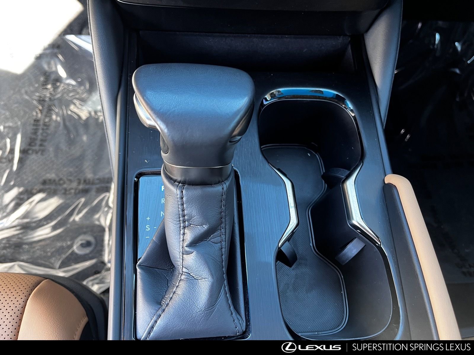 Certified 2024 Lexus ES 300h 300h w/ Premium Package image 17