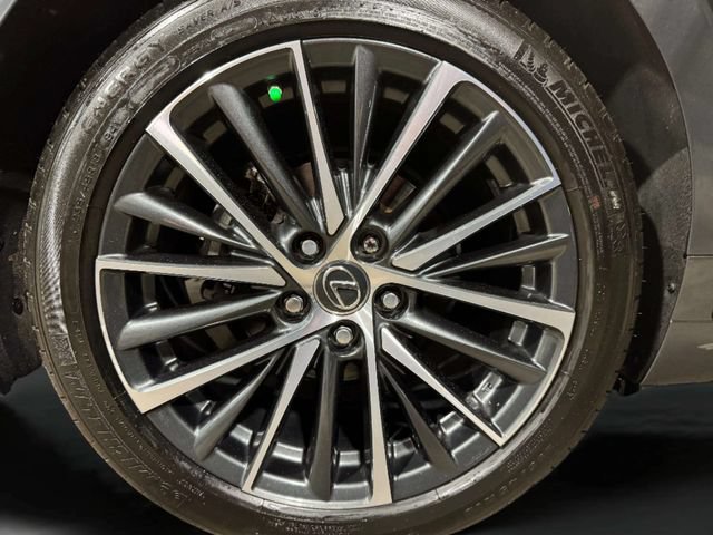 Used 2024 Lexus ES 350 w/ Premium Package FWD image 31