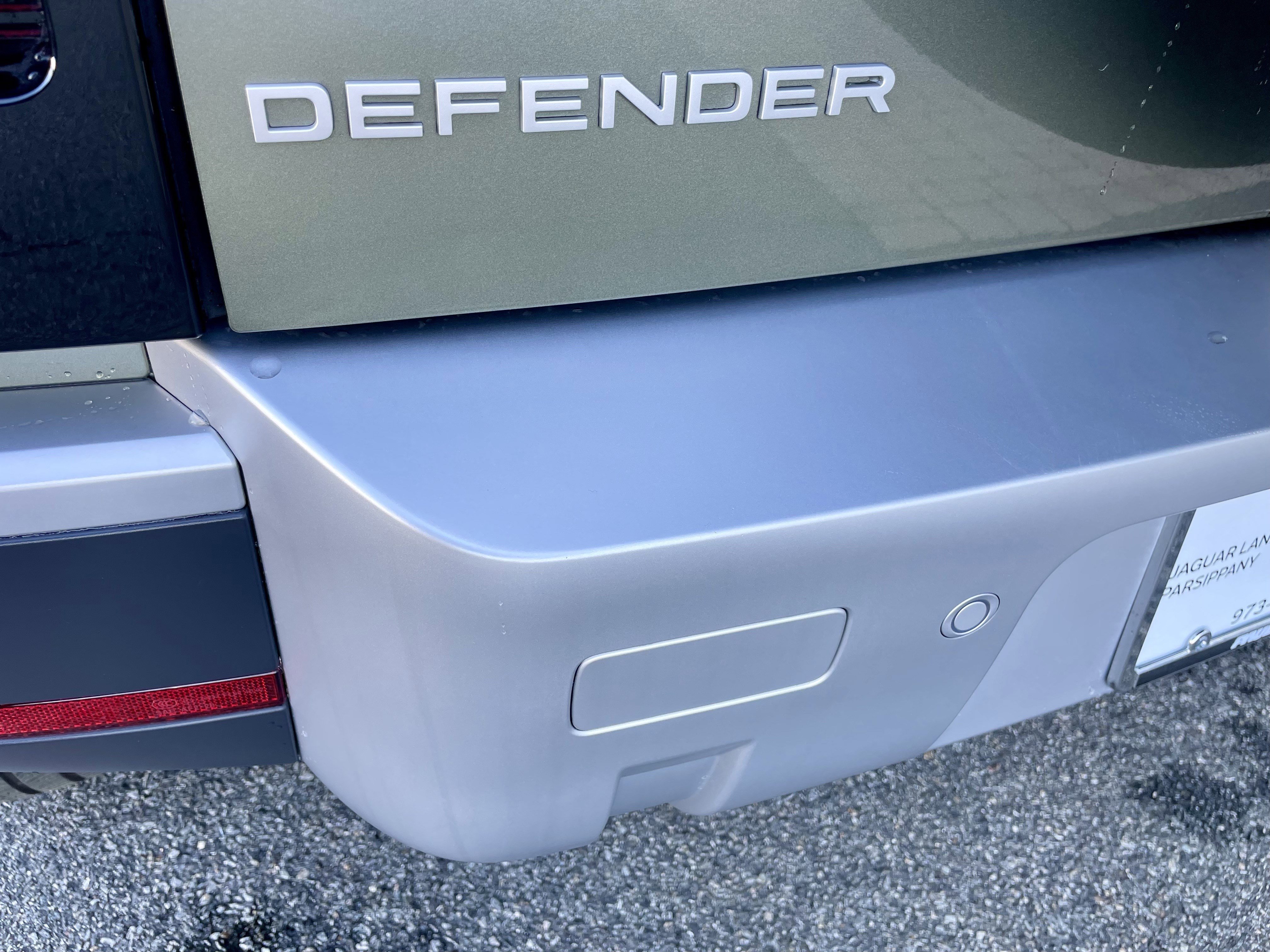 Certified 2024 Land Rover Defender 110 S image 33