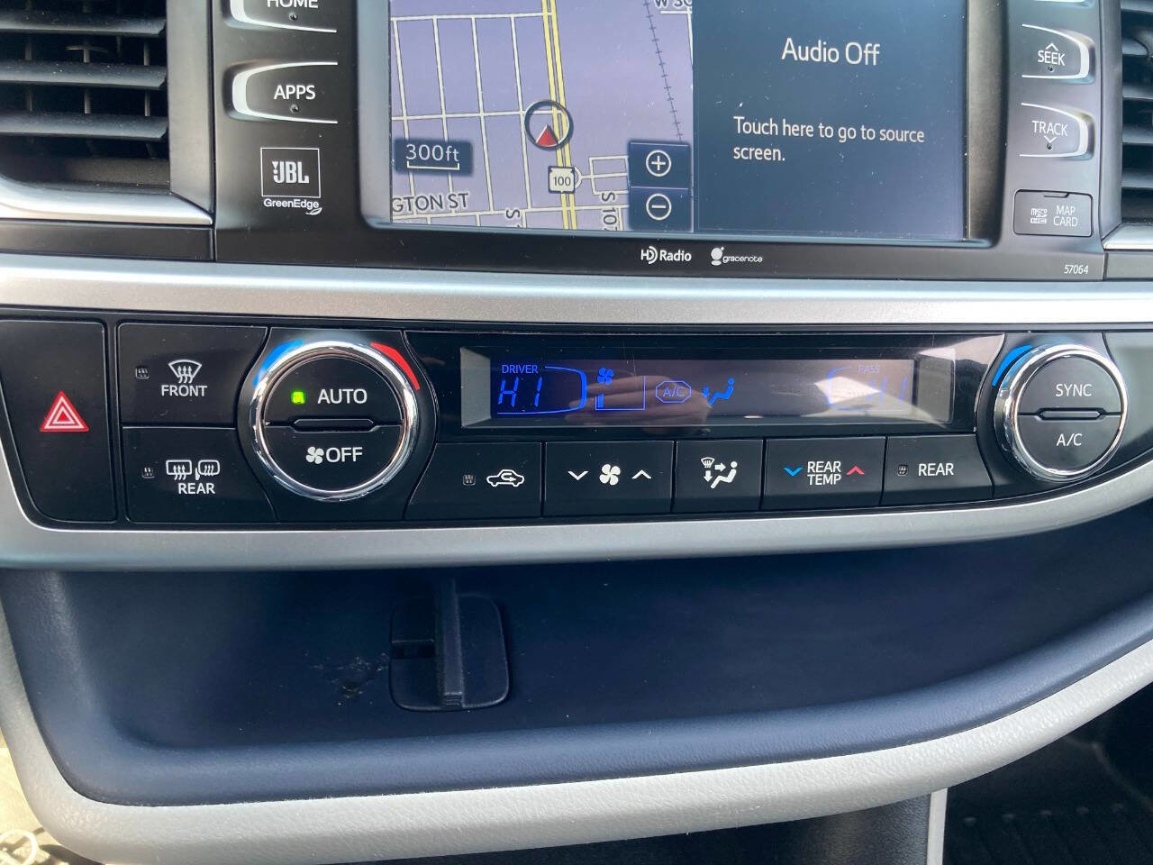 Used 2015 Toyota Highlander Limited image 20