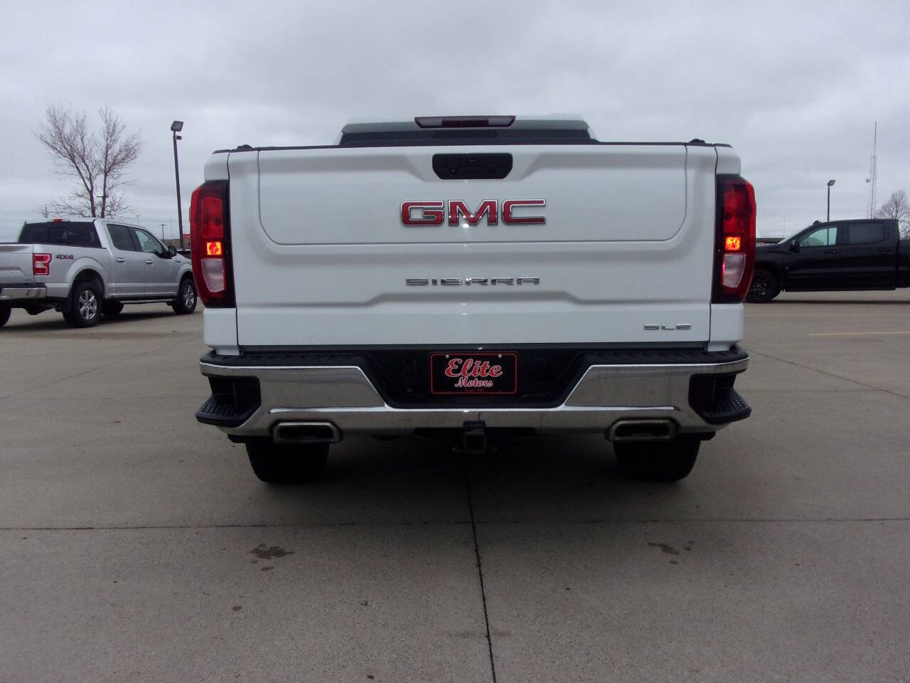Used 2021 GMC Sierra 1500 SLE AWD/4WD image 7