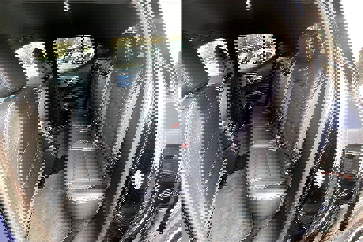 Used 2024 Chevrolet Equinox EV LT image 23