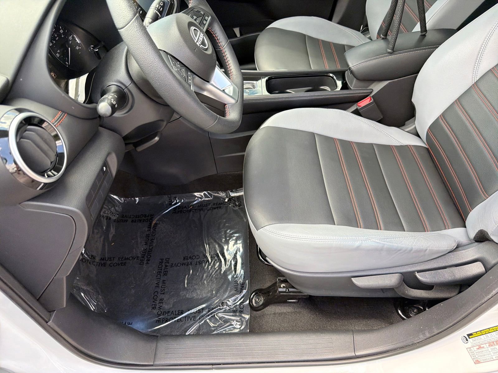 Certified 2024 Nissan Kicks SR w/ SR Premium Package image 18