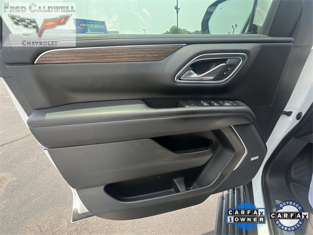 Used 2021 Chevrolet Suburban High Country w/ Premium Package image 23